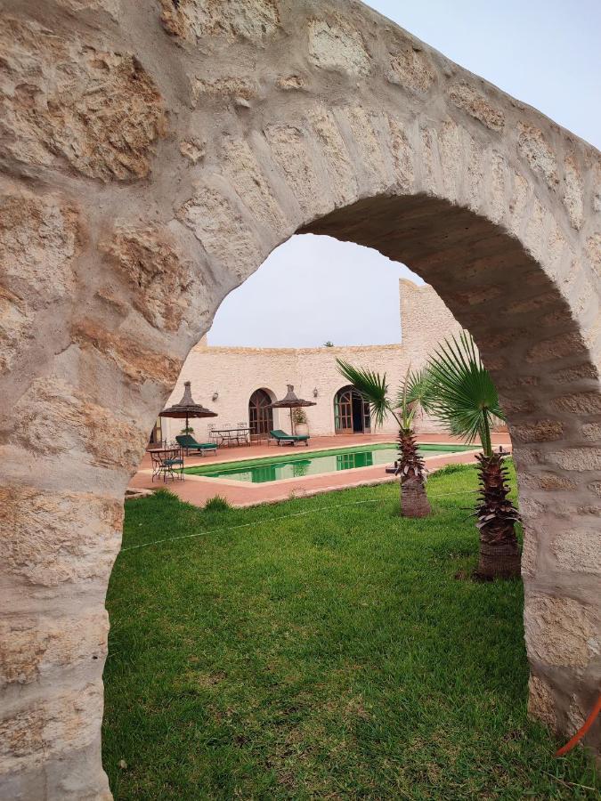 Riad Bini-Ddik Essaouira Bagian luar foto