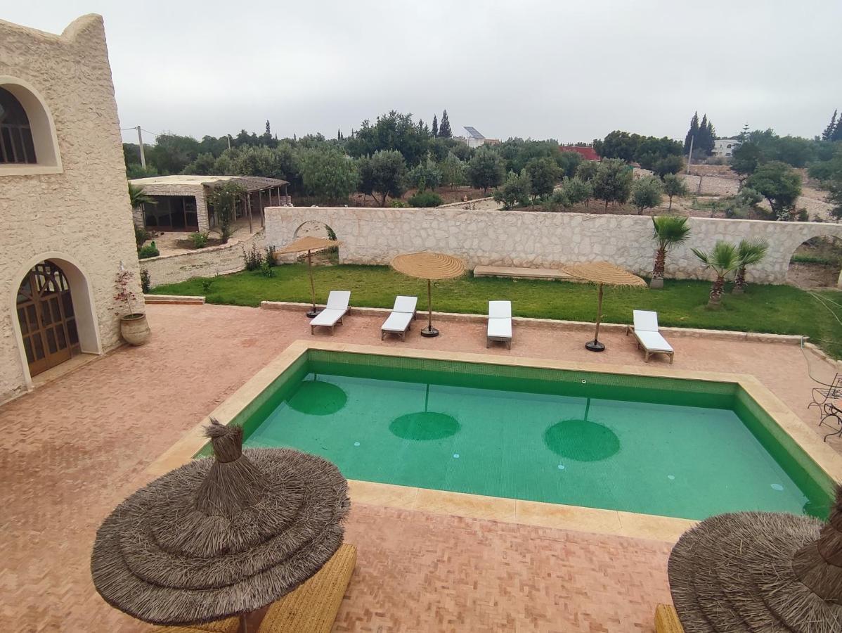 Riad Bini-Ddik Essaouira Bagian luar foto
