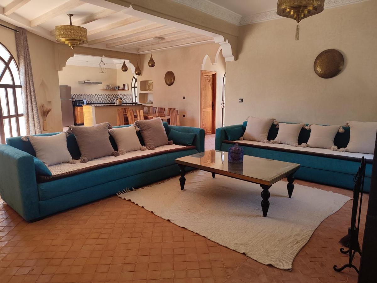 Riad Bini-Ddik Essaouira Bagian luar foto