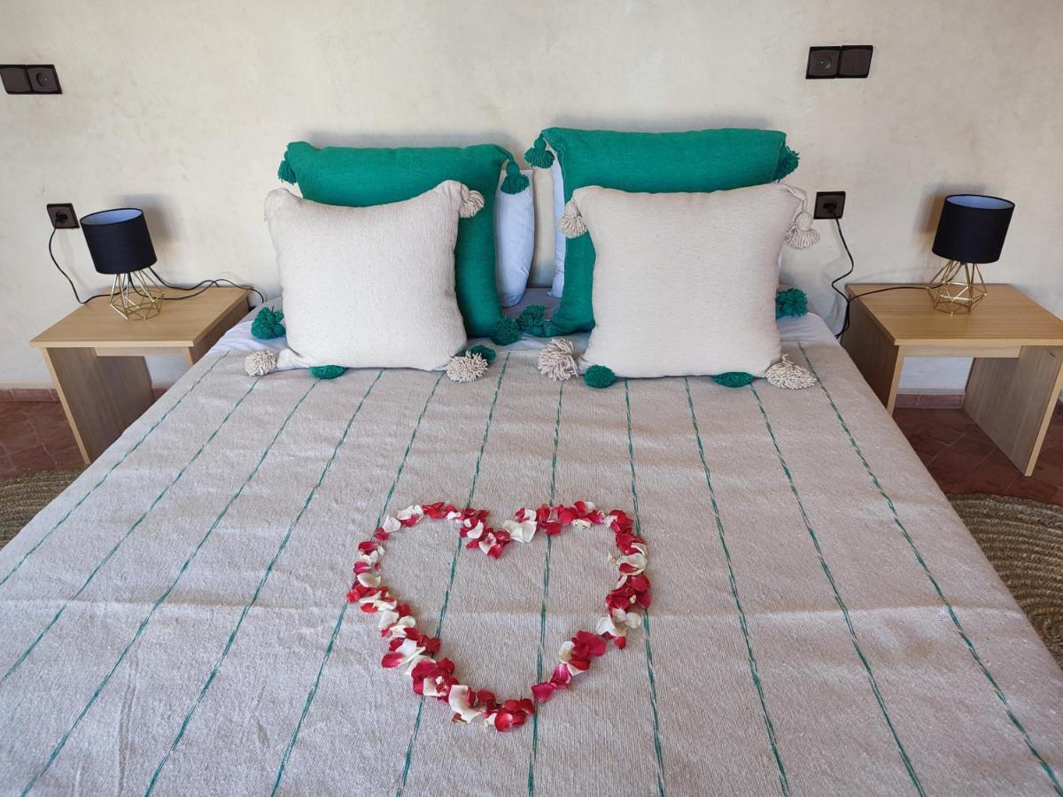 Riad Bini-Ddik Essaouira Bagian luar foto