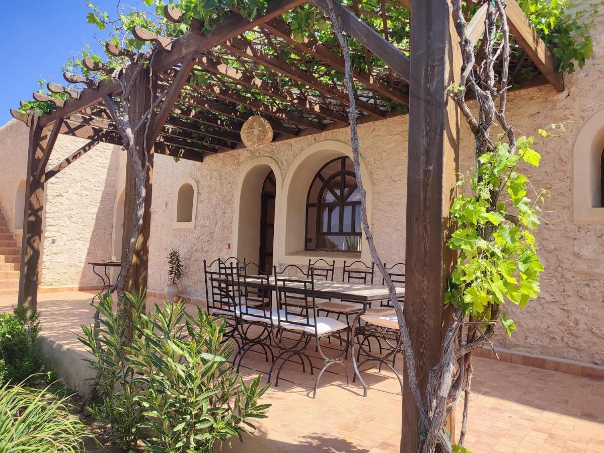 Riad Bini-Ddik Essaouira Bagian luar foto