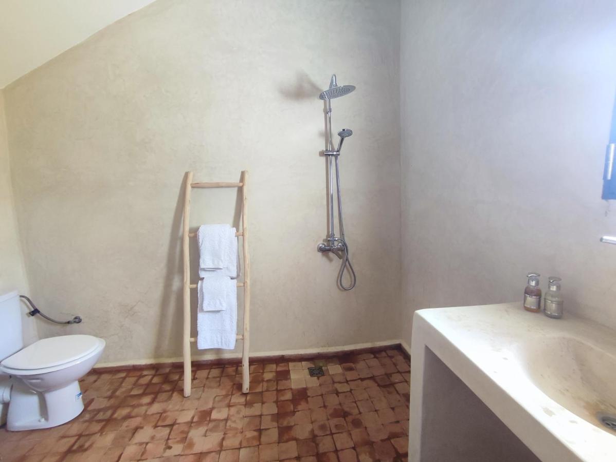 Riad Bini-Ddik Essaouira Bagian luar foto