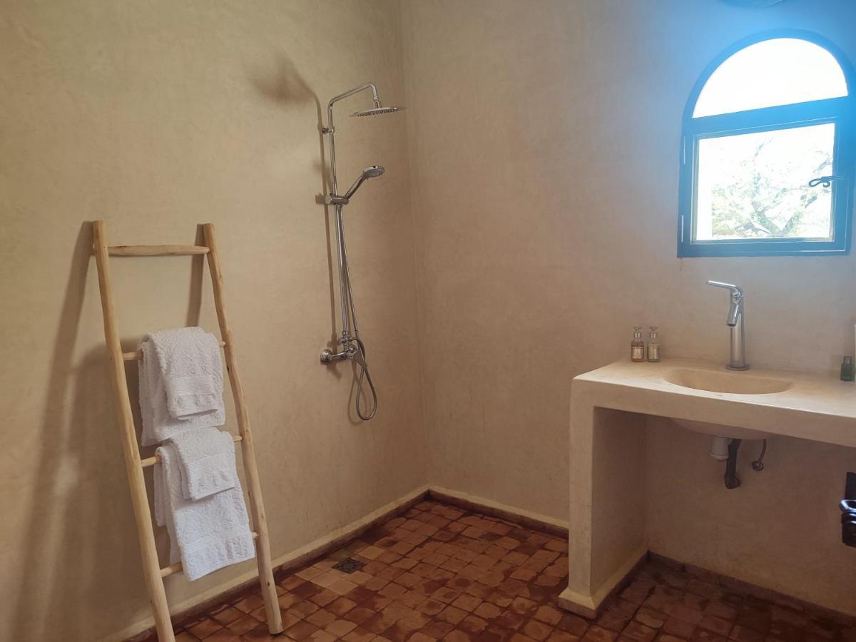 Riad Bini-Ddik Essaouira Bagian luar foto
