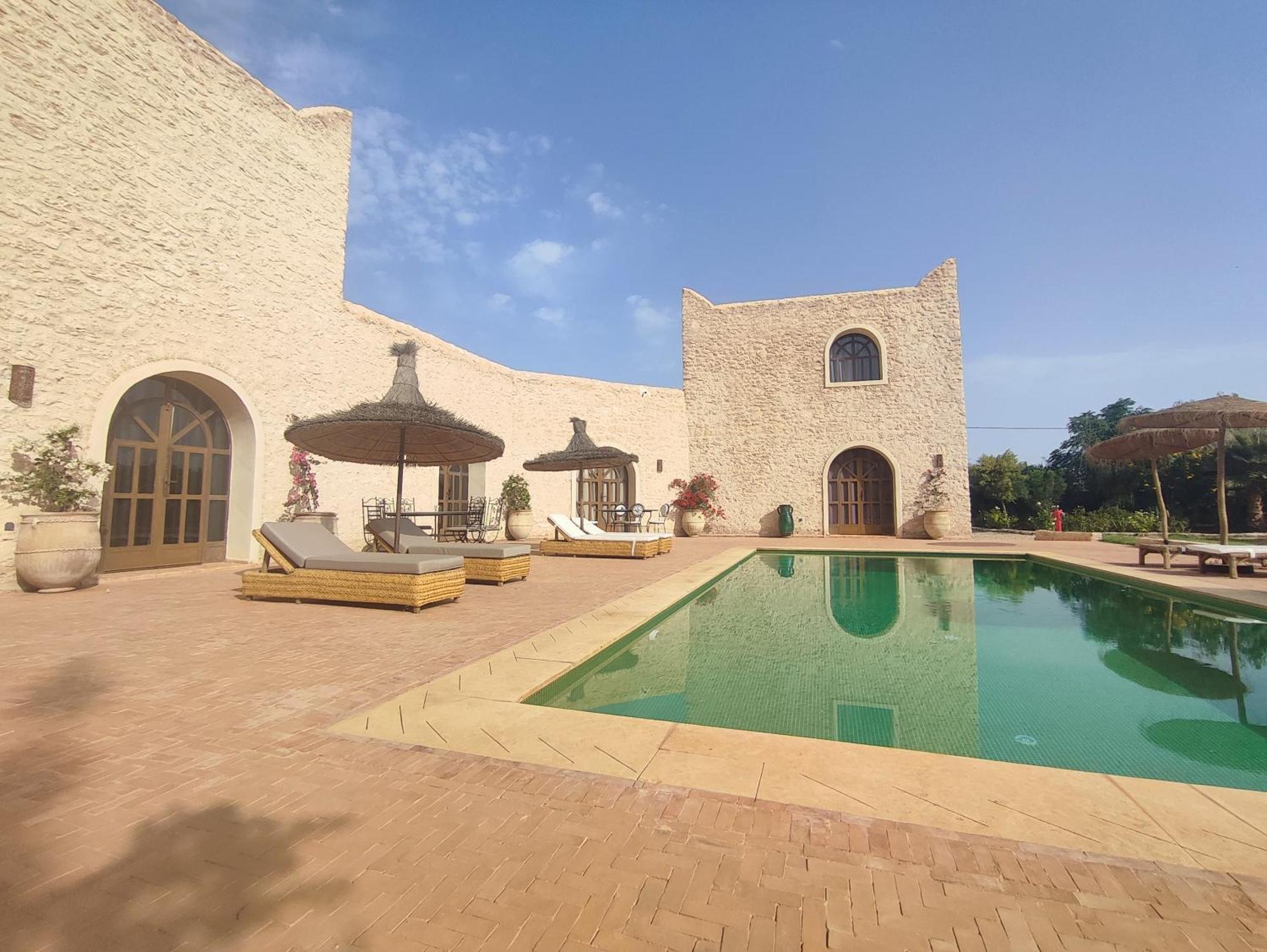Riad Bini-Ddik Essaouira Bagian luar foto