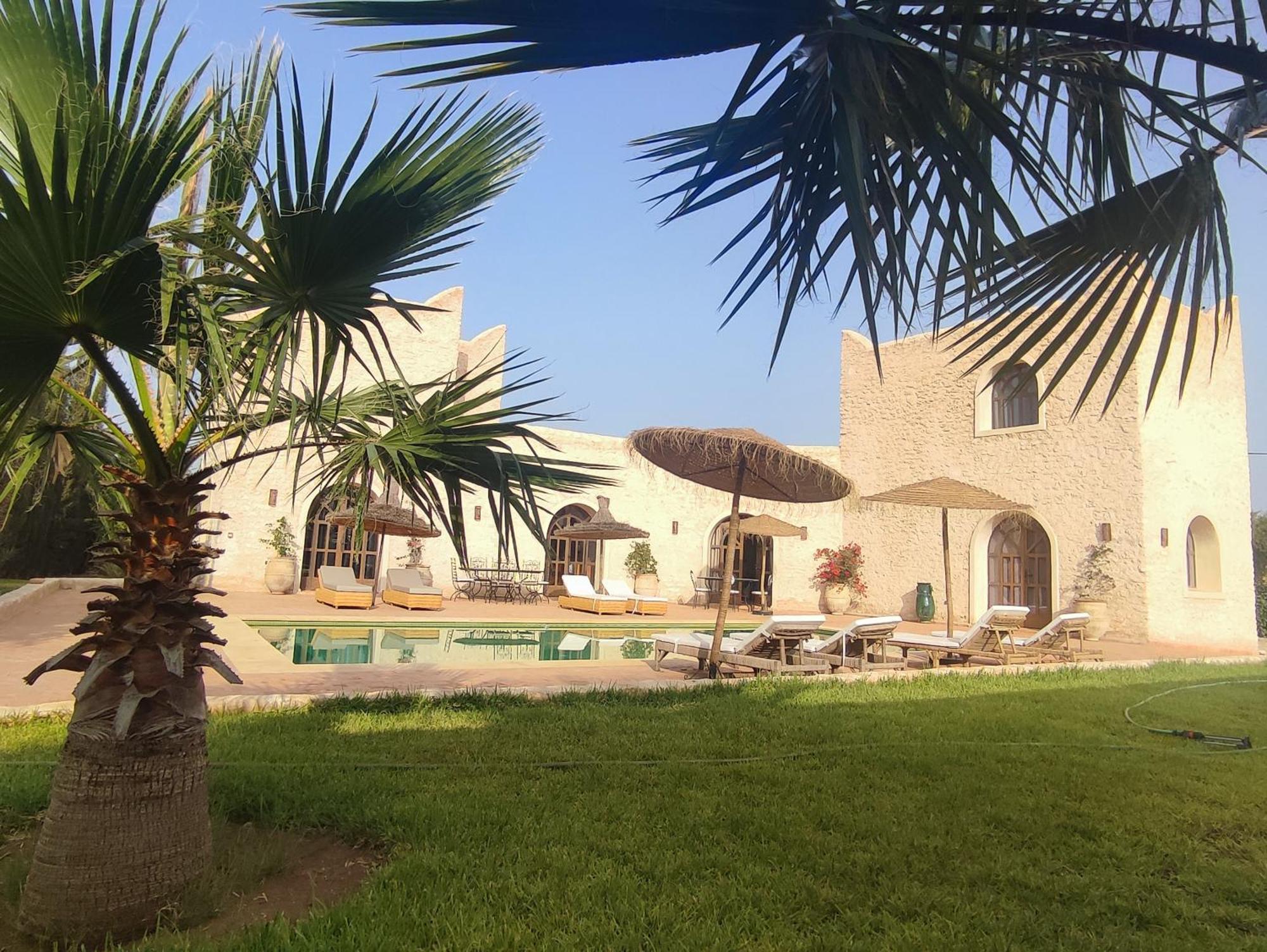Riad Bini-Ddik Essaouira Bagian luar foto